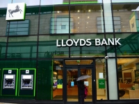 Lloyds Bank выиграл в Лондоне суд о выкупе гособлигаций на $3,3 млрд